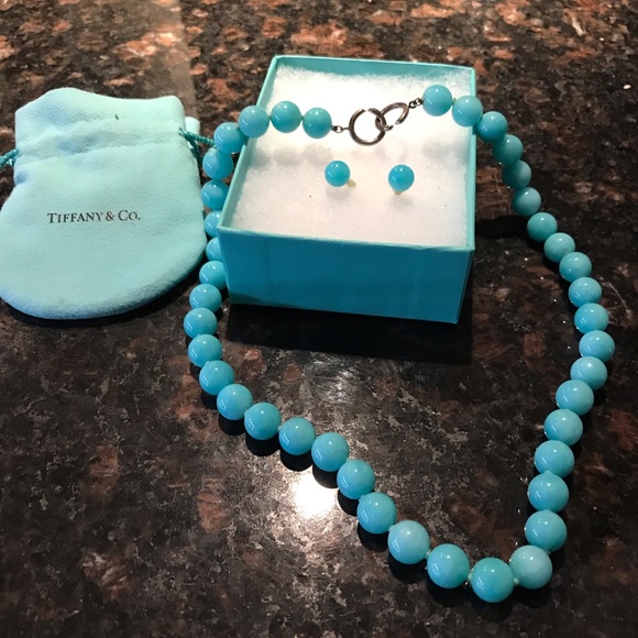 Tifanny Blue beads necklace and matching earrings - Picture 2 of 2